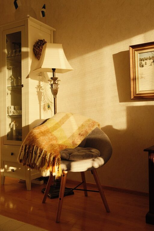 Simple Tips for Creating a Cozy and Inviting Home Environment